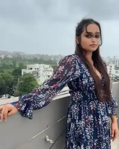 Vapi Escorts